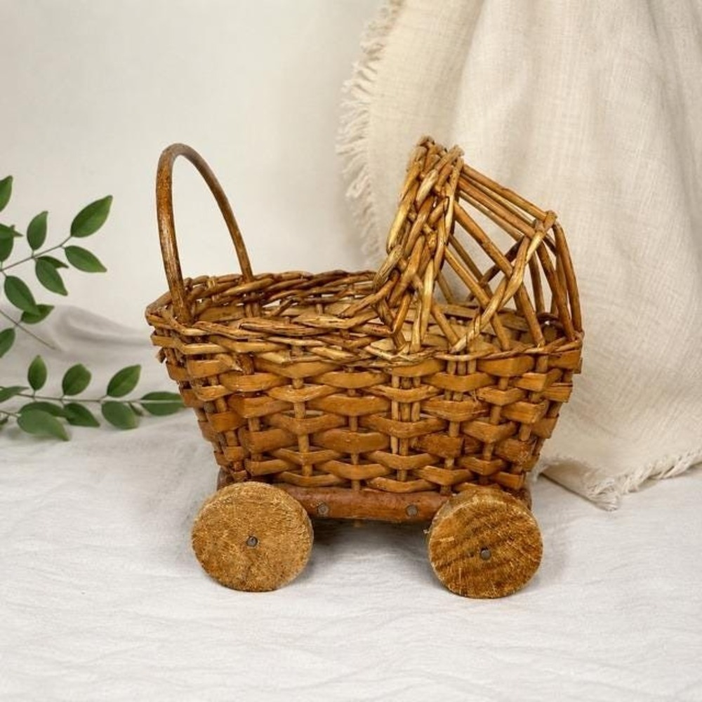 Vintage Wicker Rattan Baby Buggy Doll Carriage Planter Decor 6x6